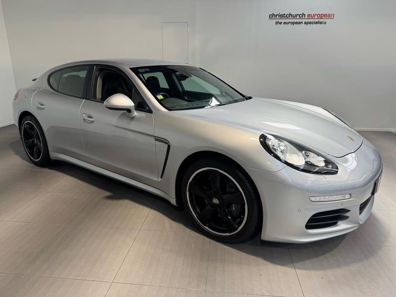 2015 Porsche Panamera Facelift PDK