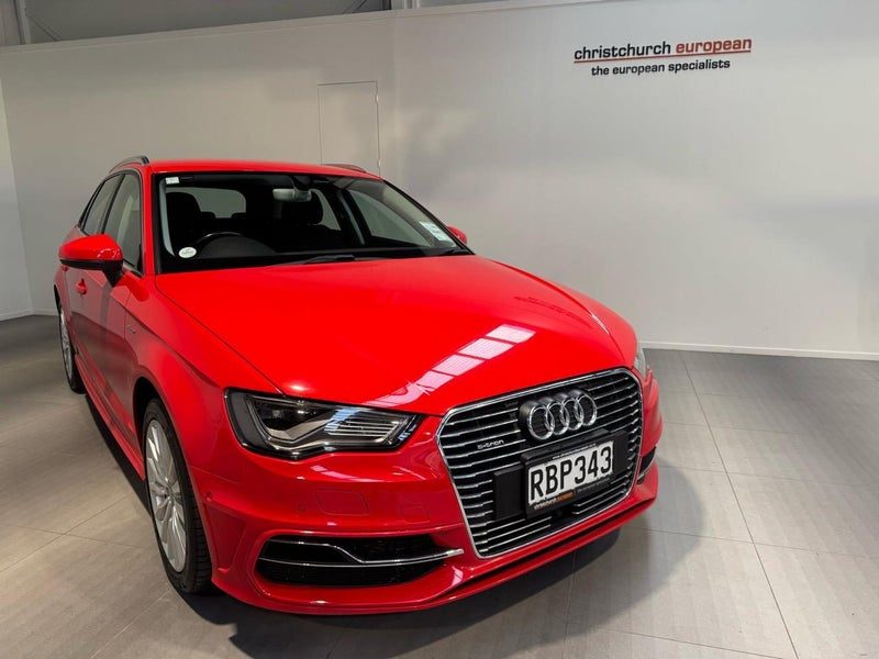 2015 Audi A3 E-Tron PHEV Hatchback, photo 2