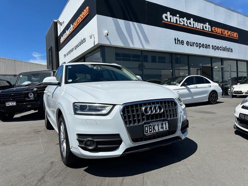 2012 Audi Q3 2.0T FSI Quattro 4WD, photo 2