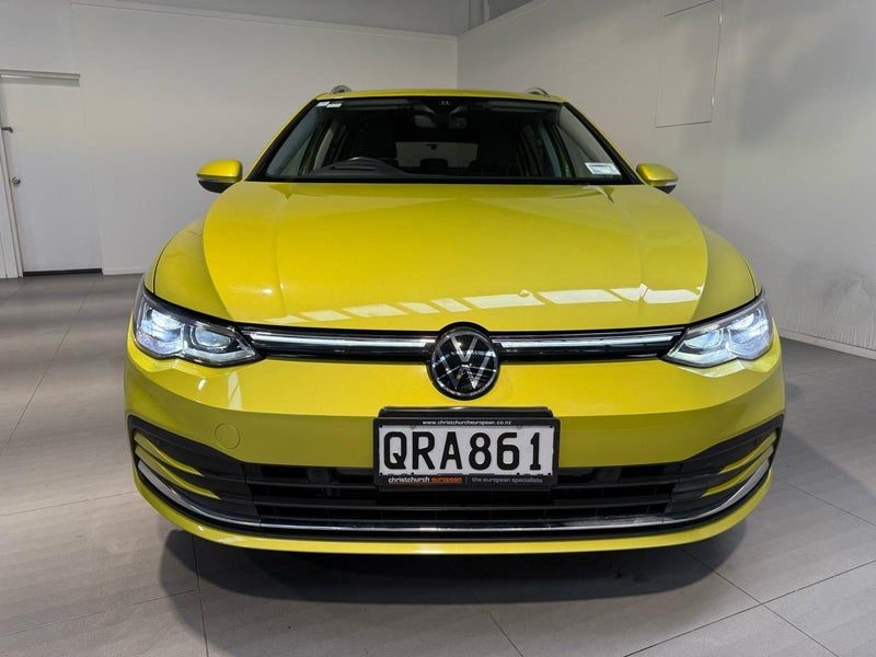 2021 Volkswagen Golf E TSI 1.5 Mild Hybrid Wagon, photo 2