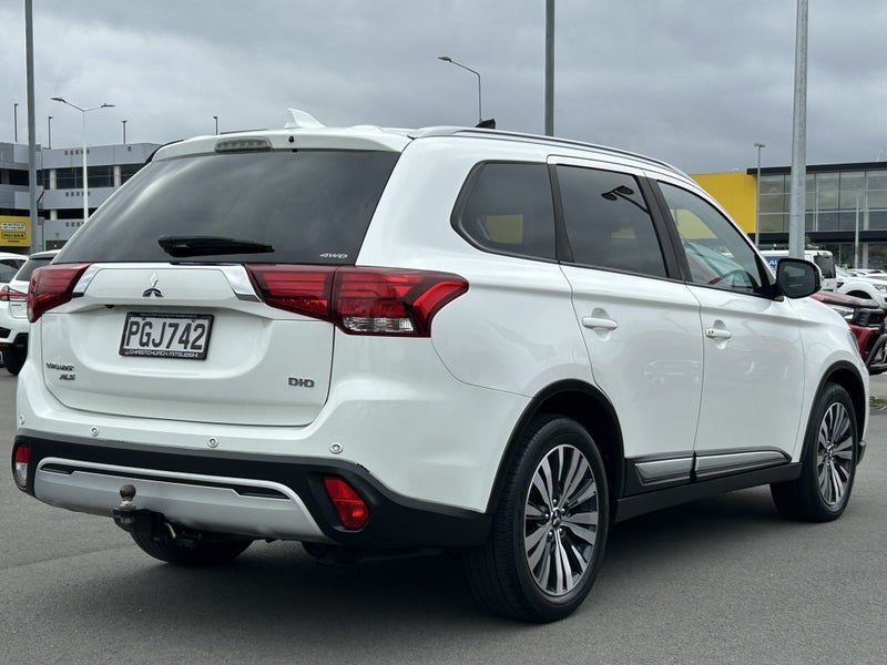 2021 Mitsubishi Outlander XLS 2.3D WHITE, photo 3