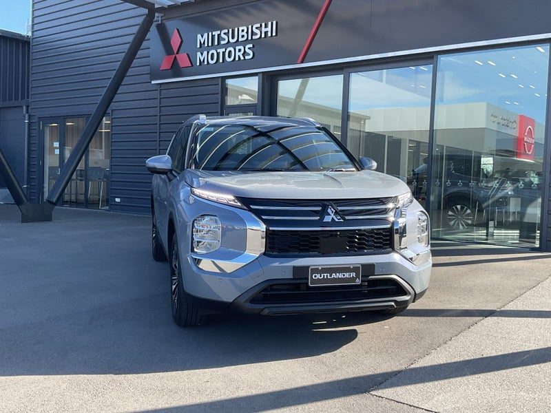 2026 Mitsubishi Outlander LS AWD
