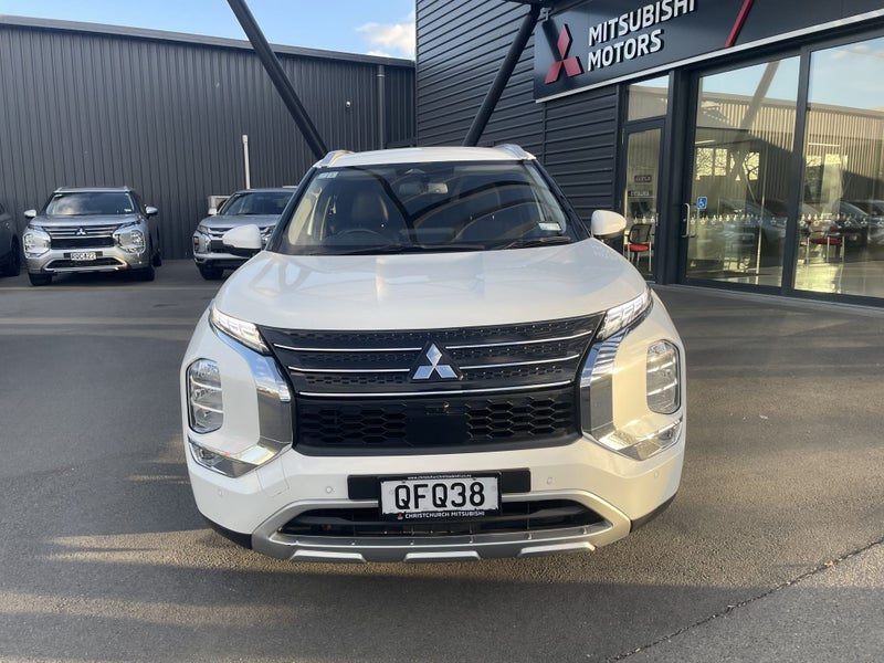 2023 Mitsubishi Outlander XLS 2.5 Petrol 4WD CVT, photo 3