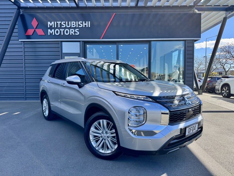 2023 Mitsubishi Outlander LS 4WD