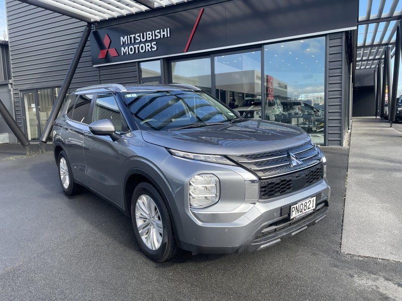 2022 Mitsubishi Outlander LS 4WD 5 SEATER