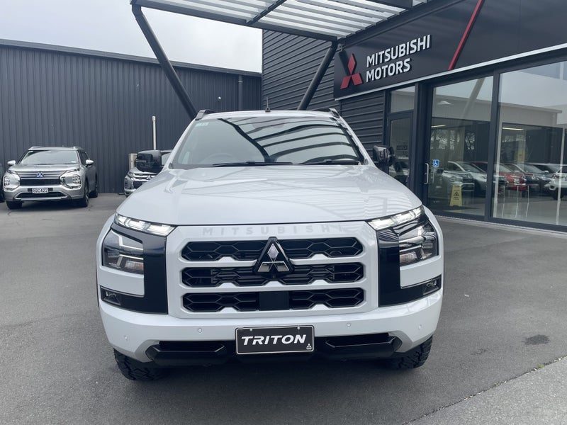2026 Mitsubishi Triton VRX 4x4 6 Speed Auto D/C, photo 3