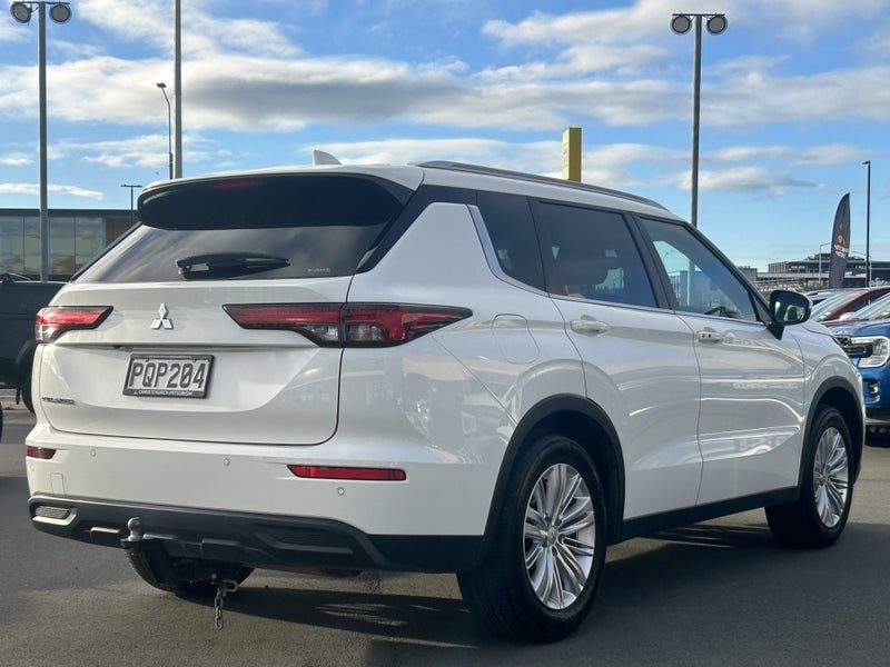 2023 Mitsubishi Outlander LS 2.5P 4WD, photo 3