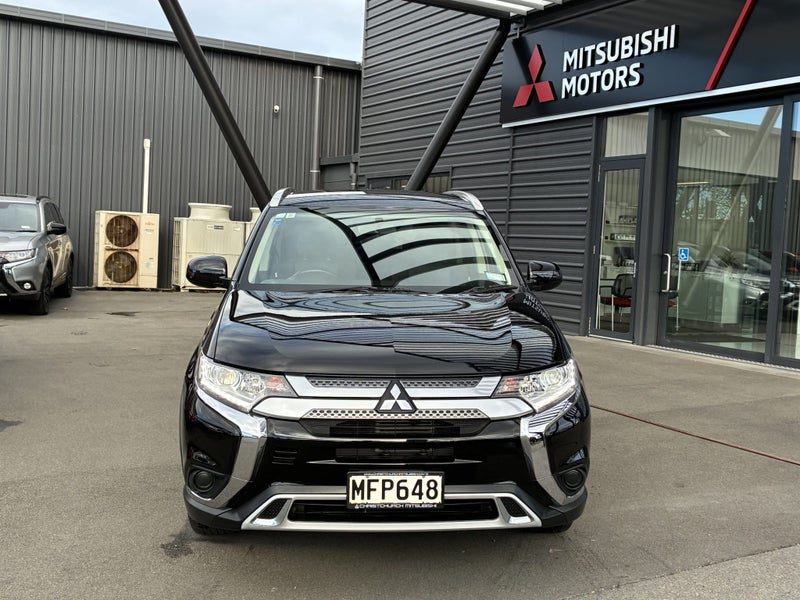 2019 Mitsubishi Outlander LS 2wd 7 Seater, photo 2