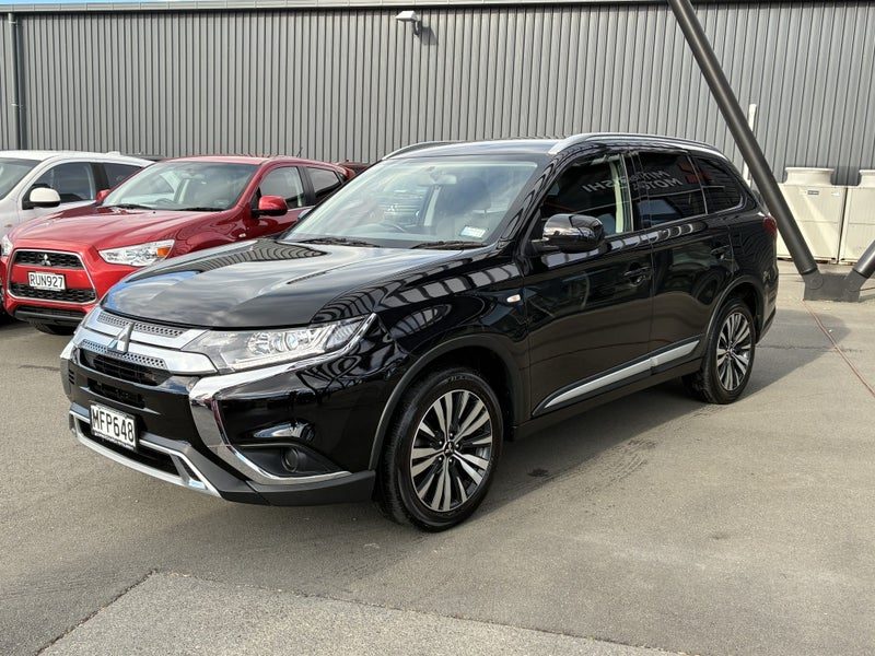 2019 Mitsubishi Outlander LS 2wd 7 Seater, photo 3