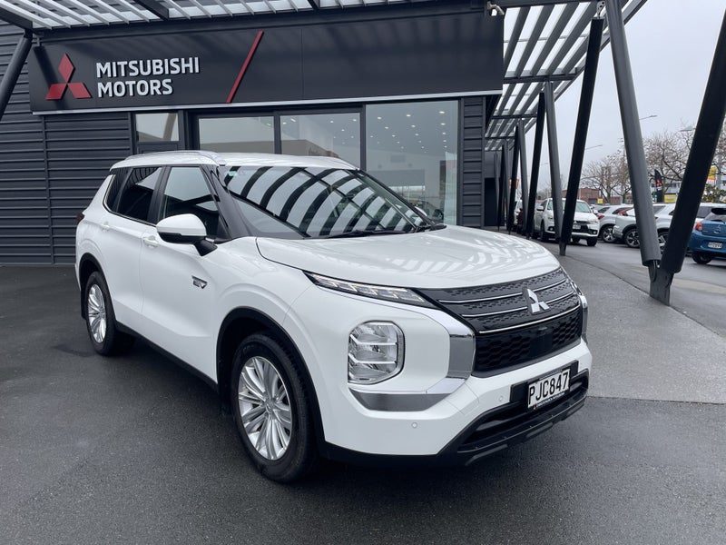 2022 Mitsubishi Outlander LS PHEV AWD