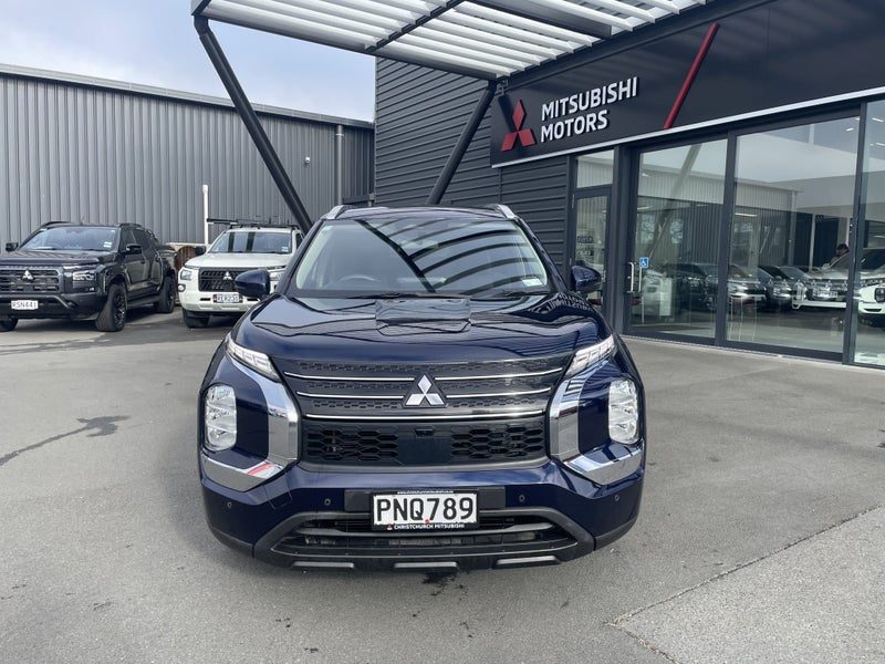 2022 Mitsubishi Outlander LS 4WD 5 seater, photo 2