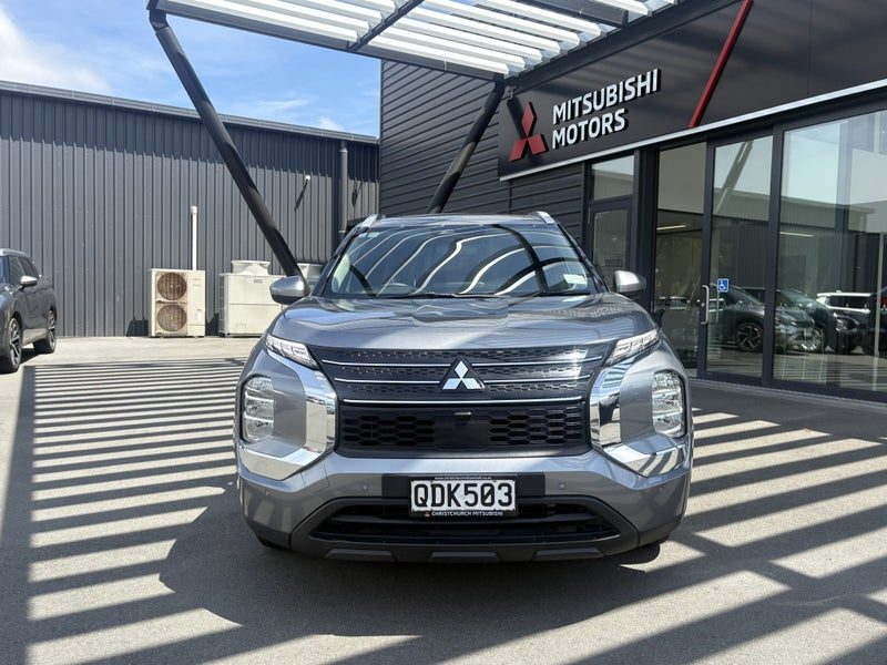 2023 Mitsubishi Outlander LS 2.5P 4WD CVT, photo 2