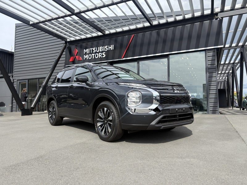 2026 Mitsubishi Outlander LS 2WD 5 seater