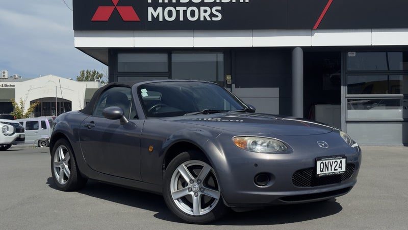 2005 Mazda MX-5 SOFT TOP