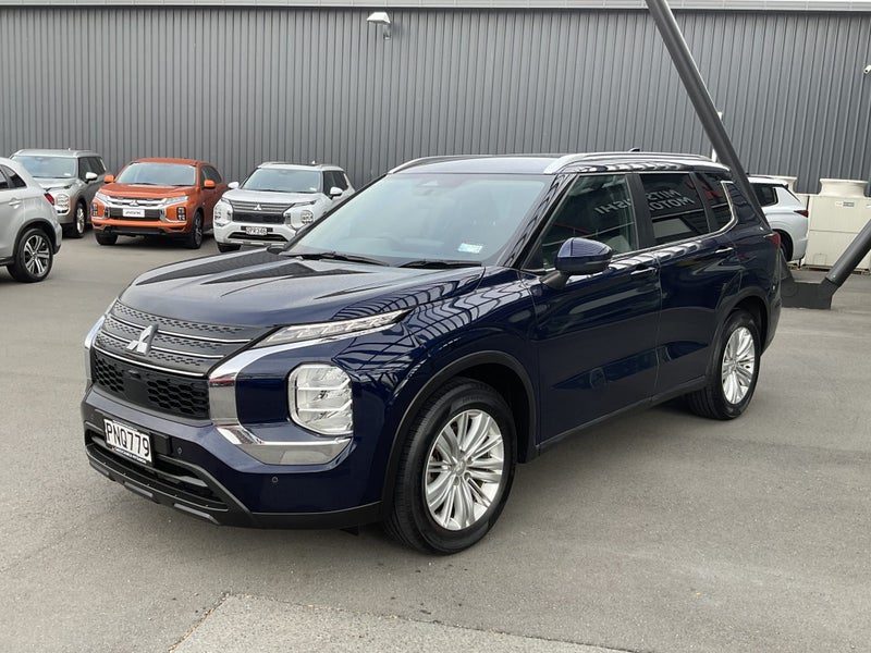 2022 Mitsubishi Outlander LS AWD 5 seater, photo 3