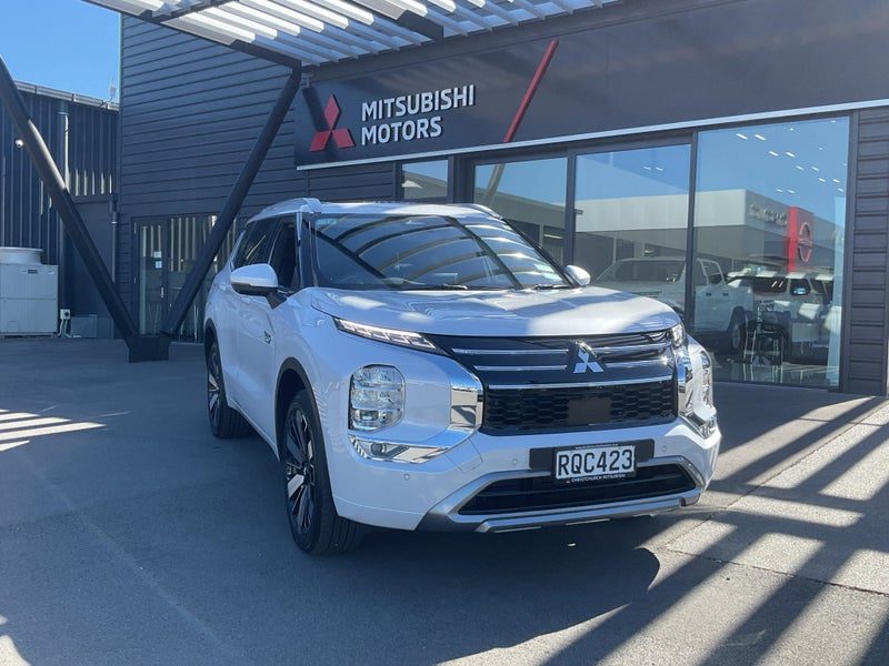 2026 Mitsubishi Outlander VRX PHEV 4WD AT