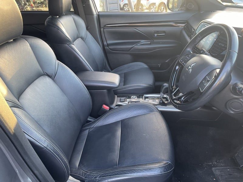 2022 Mitsubishi Outlander SPORT 4WD 7 seater, photo 2