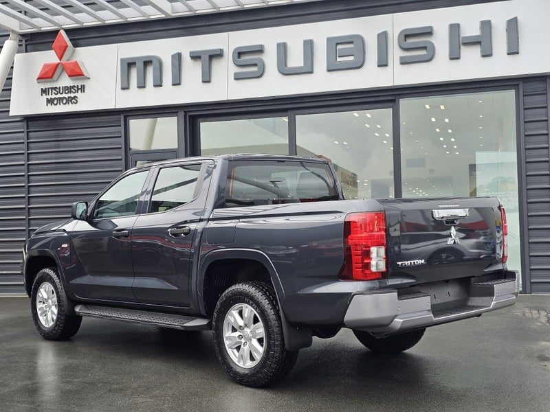 2026 Mitsubishi Triton 4WD GLX 2.4, photo 2
