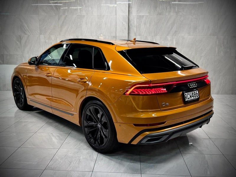 2019 Audi Q8 55TFSI Quattro S-LINE, photo 2