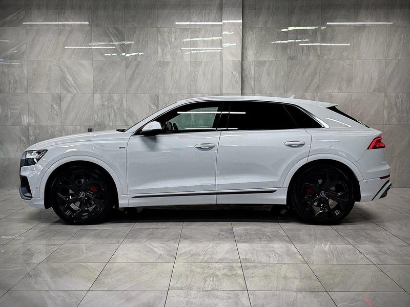 2021 Audi Q8 55TFSI Quattro S-LINE, photo 2