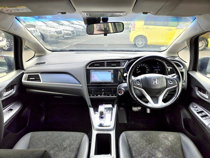 2016 Honda Shuttle HYBRID *HIGH SPEC*, photo 3