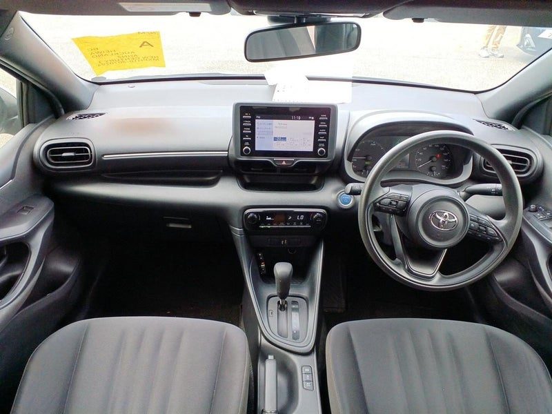 2021 Toyota Yaris HYBRID *PUSH START*, photo 3