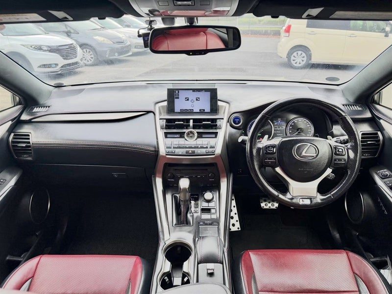 2015 Lexus NX 300h 2.5L HYBRID F SPORT, photo 3