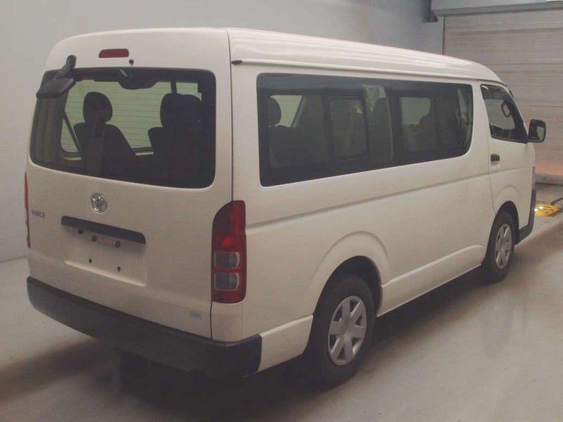 2023 Toyota Hiace 2.7*10 SEATER MINIBUS*, photo 2