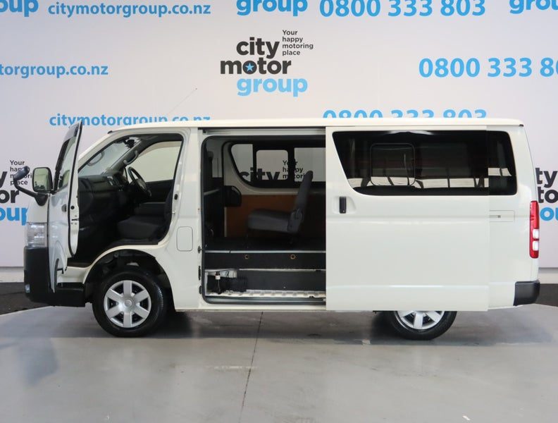 2022 Toyota Hiace 2.8*D/T* LWB* 5 DOOR*, photo 3