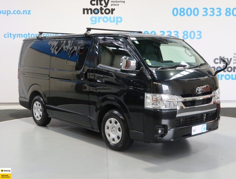 2022 Toyota Hiace 2.8*D/T*LWB* 6 SEATER*