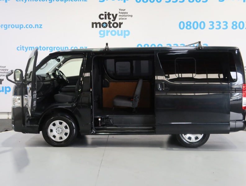 2022 Toyota Hiace 2.8*D/T*LWB* 6 SEATER*, photo 3
