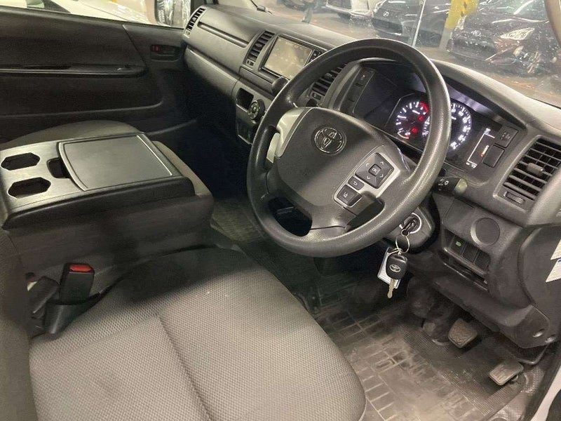 2021 Toyota Hiace 2.8*D/T*LWB* 5DR*6 SEATS, photo 3