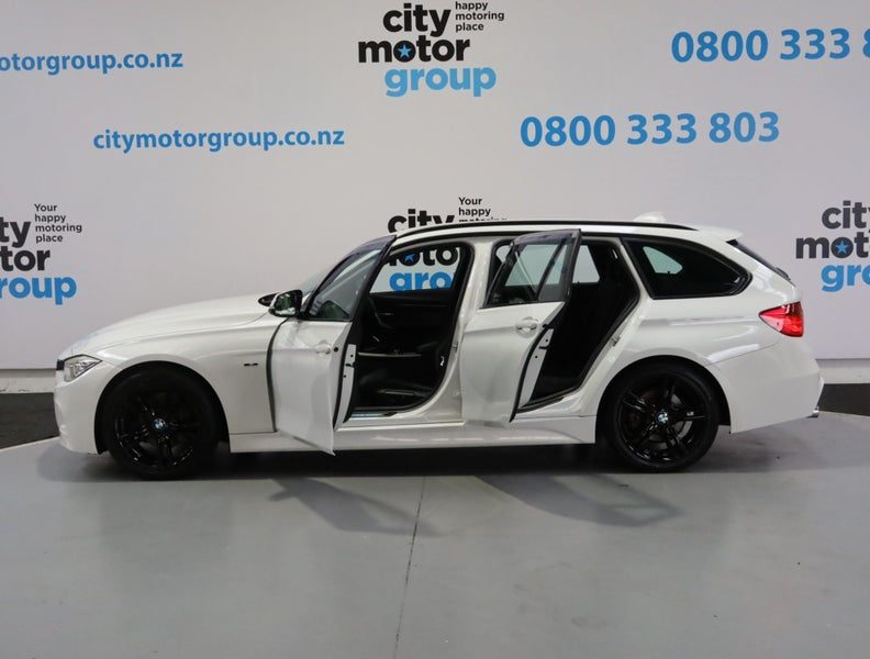 2013 BMW 320i 20* M-SPORT*BLACK ED*, photo 3