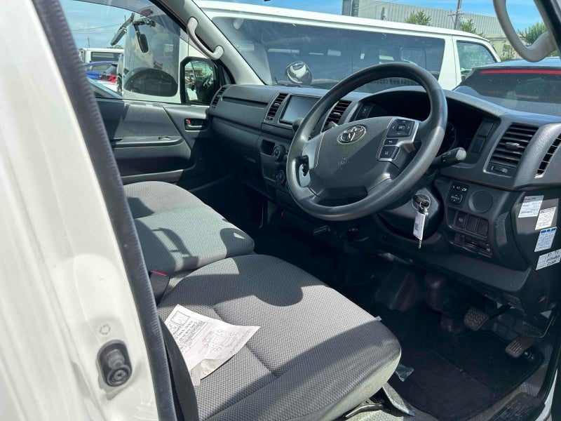 2021 Toyota Hiace 2.8* D/T* 4WD*5 DOOR*, photo 3