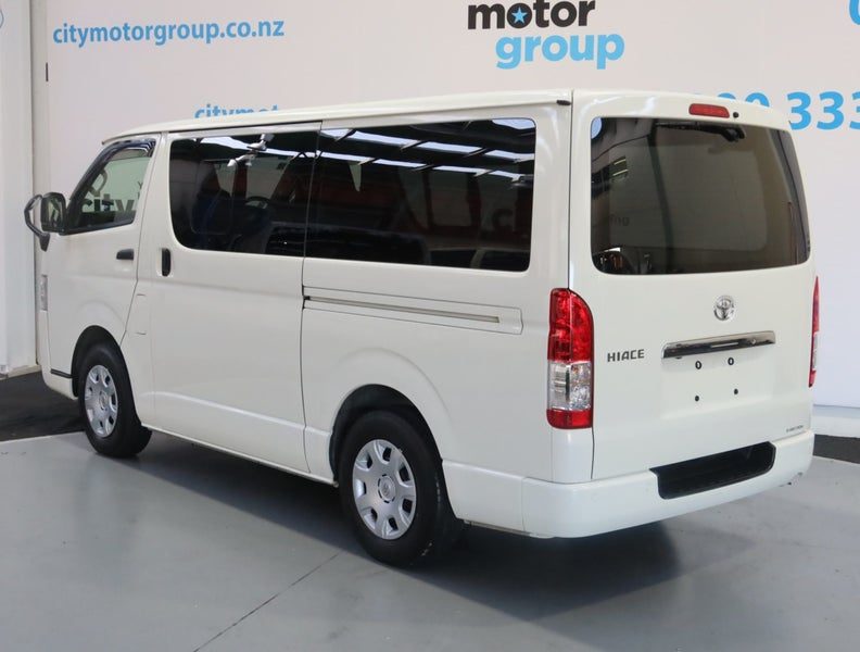 2022 Toyota Hiace 2.8*D/T* 5 DR*LWB*6 SEATS, photo 2