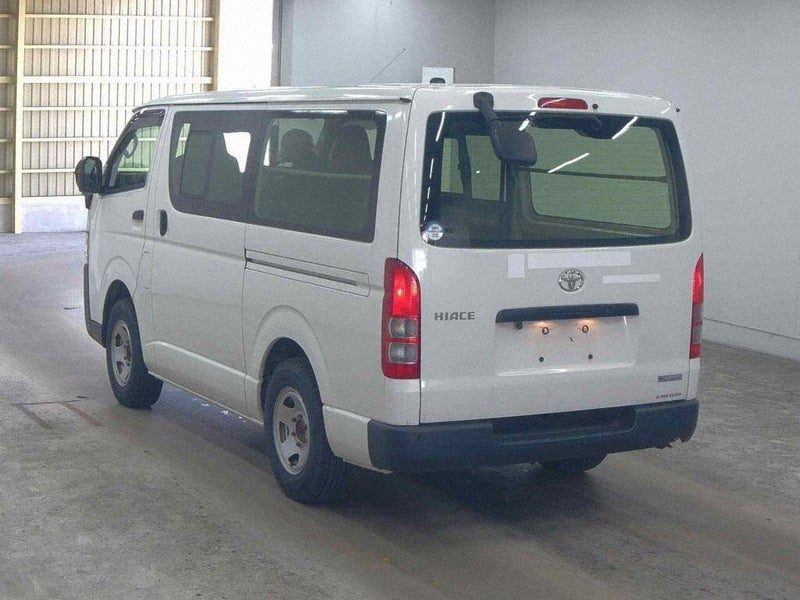2022 Toyota Hiace 2.8* D/T* 4WD*5 DOOR*, photo 2