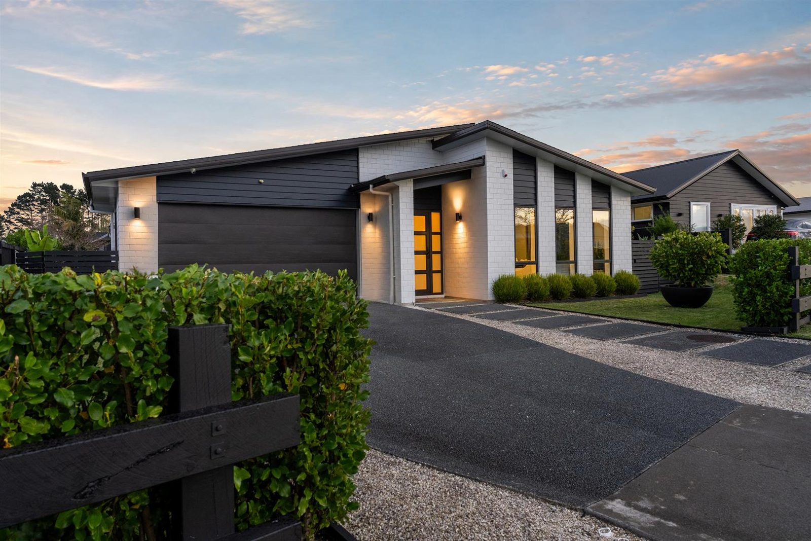 16 Riverhead Point Drive, Riverhead