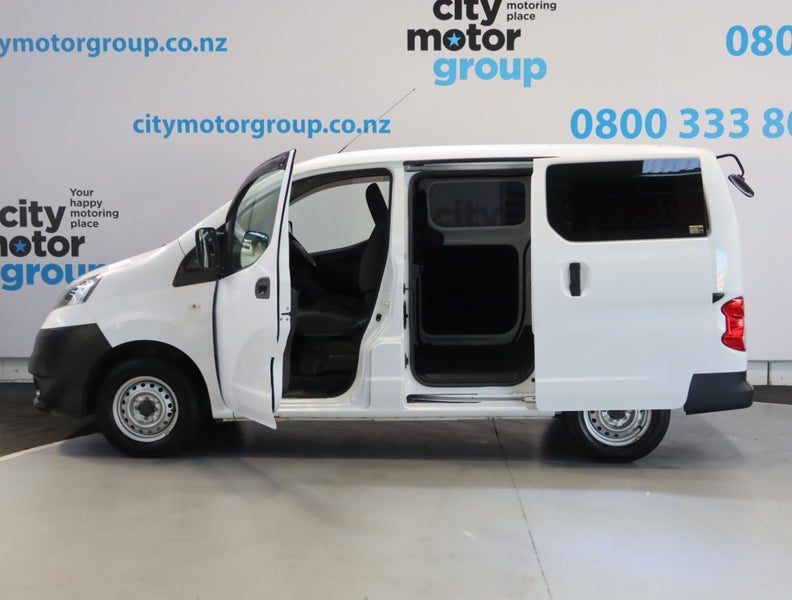 2021 Nissan NV200 1.6* 5 DOOR*TRADE VAN*, photo 3