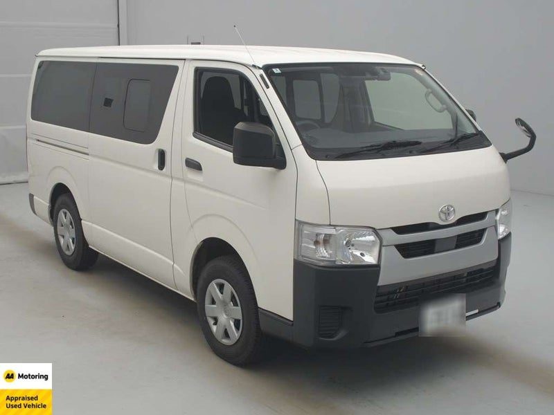 2022 Toyota Hiace 2.8* D/T*4WD*5DR*6SEATS*, main photo