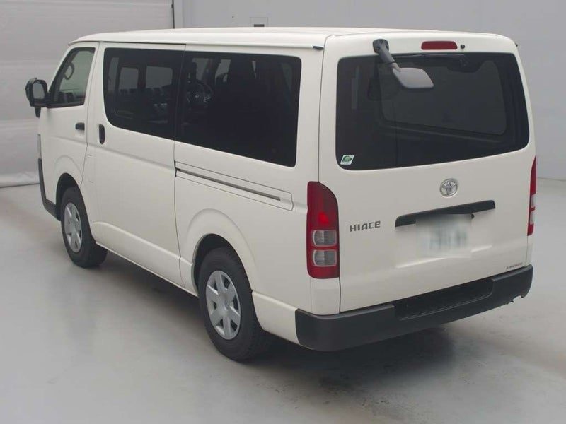 2022 Toyota Hiace 2.8* D/T*4WD*5DR*6SEATS*, photo 2