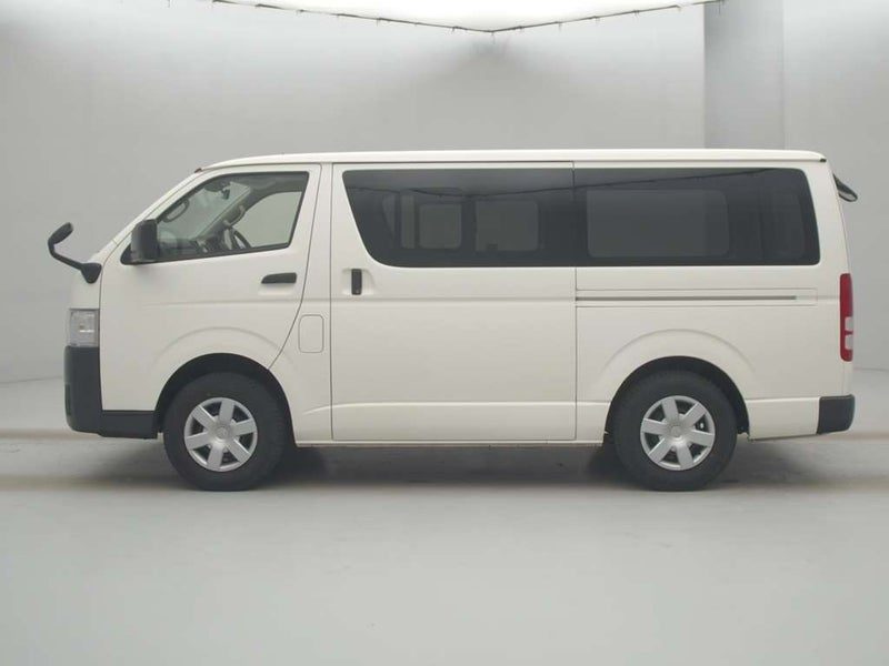 2022 Toyota Hiace 2.8* D/T*4WD*5DR*6SEATS*, photo 3