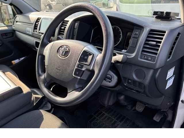 2022 Toyota Hiace 2.8* D/T*4WD*5DR*6SEATS*, photo 3