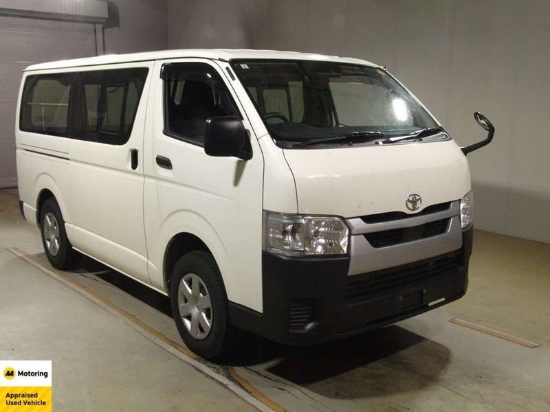 2022 Toyota Hiace 2.8* D/T* 4WD*5 DOOR*