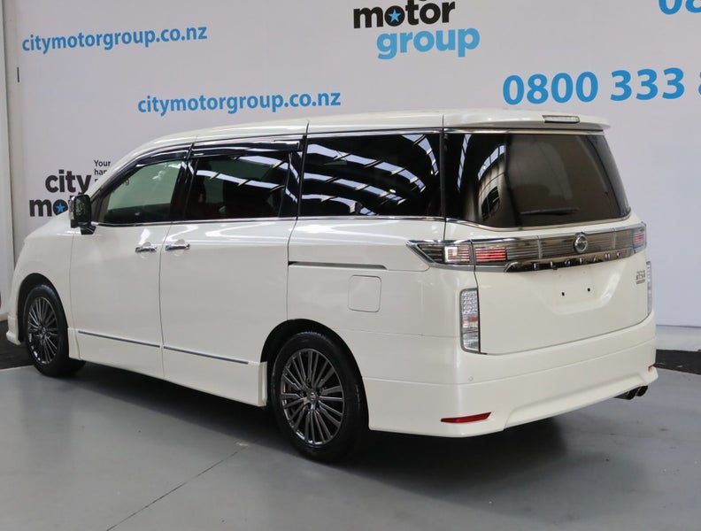 2017 Nissan Elgrand 2.5* 7 SEATER LUXURY, photo 2