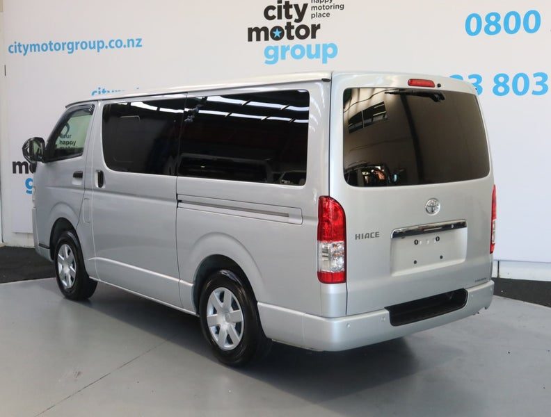 2022 Toyota Hiace 2.8*D/T* 9 SEATER*LWB*, photo 2