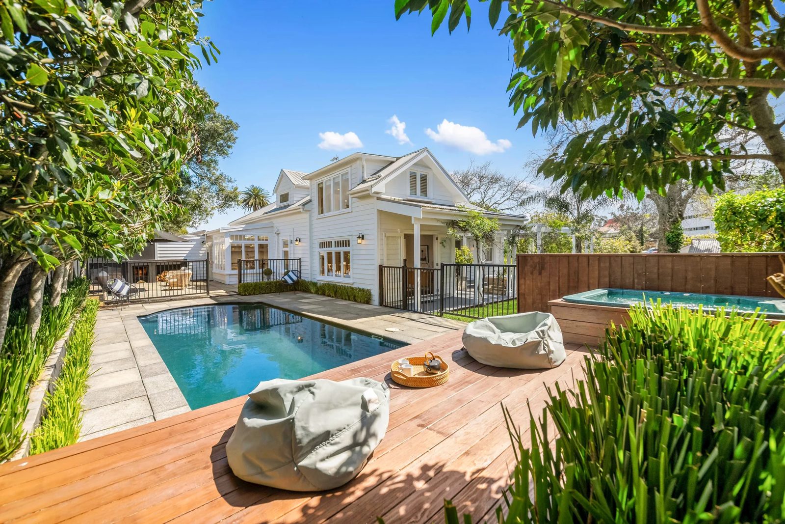 8 Green Lane East, Remuera