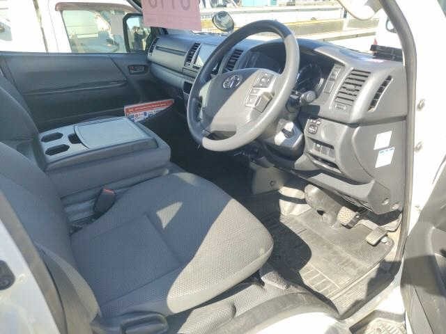 2022 Toyota Hiace 2.8* D/T* 4WD*5 DOOR*, photo 3