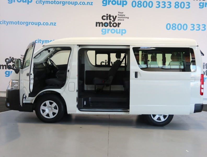 2023 Toyota Hiace 2.7*10 SEATER MINIBUS*, photo 3