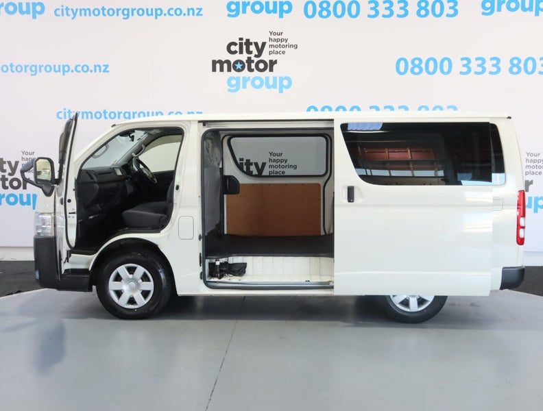 2021 Toyota Hiace 2.8*D/T* LWB* 5 DOOR*, photo 3