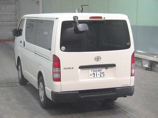 2022 Toyota Hiace 2.8* D/T* 4WD*5 DOOR*, photo 2